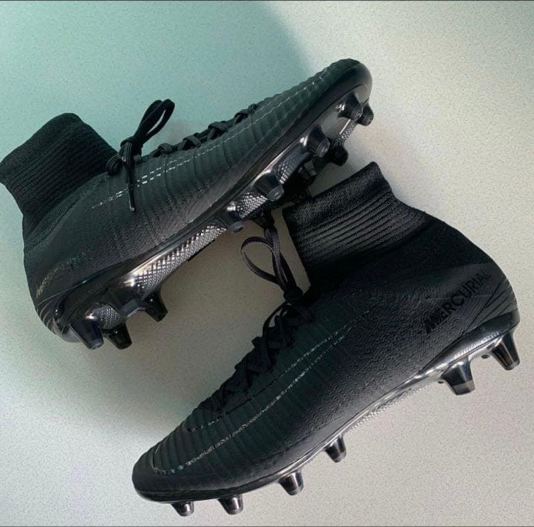 【激レア】 海外輸入品NIKE マーキュリアルスーパーフライv ブラック AG