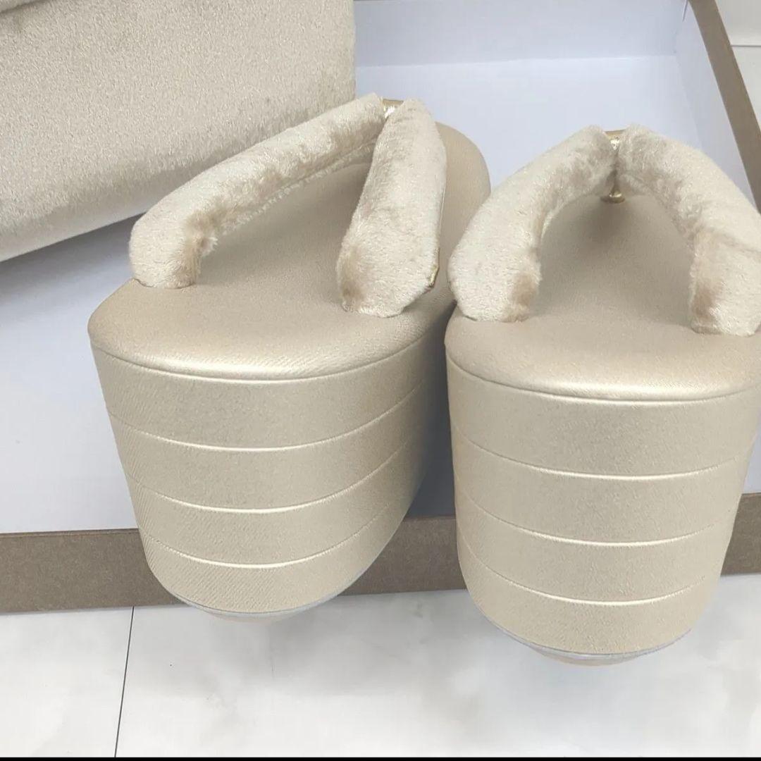 未使用　和装用バッグと草履のセット　　草履バッグ　 成人式　結婚式　振り袖