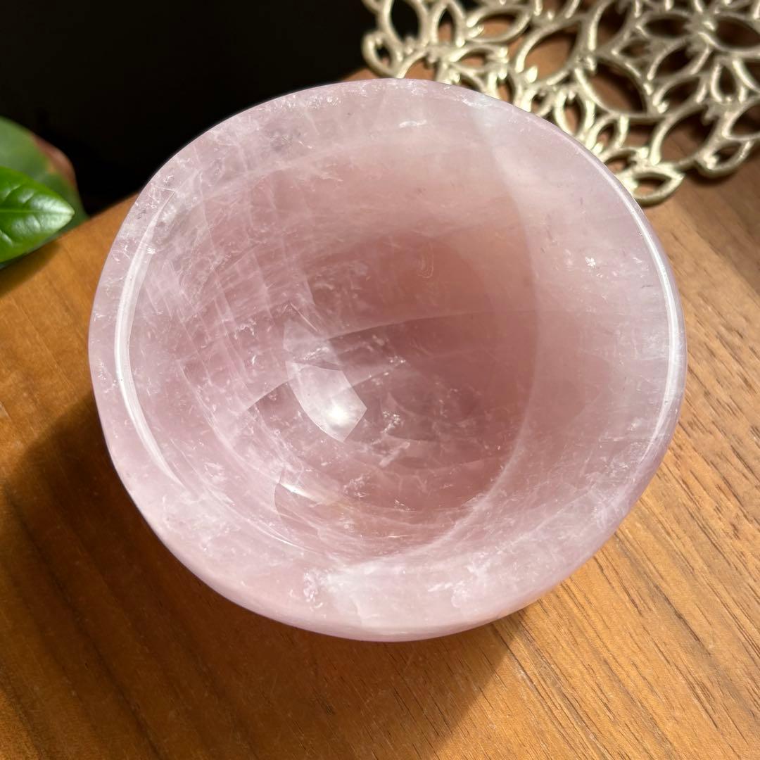 Takahiroさま専用　天然石 マダガスカル産ローズクォーツ お椀430g