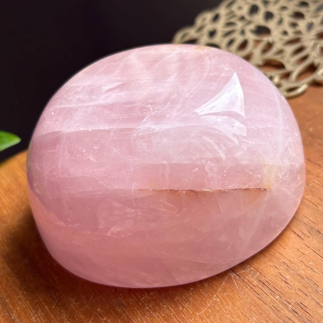 Takahiroさま専用　天然石 マダガスカル産ローズクォーツ お椀430g