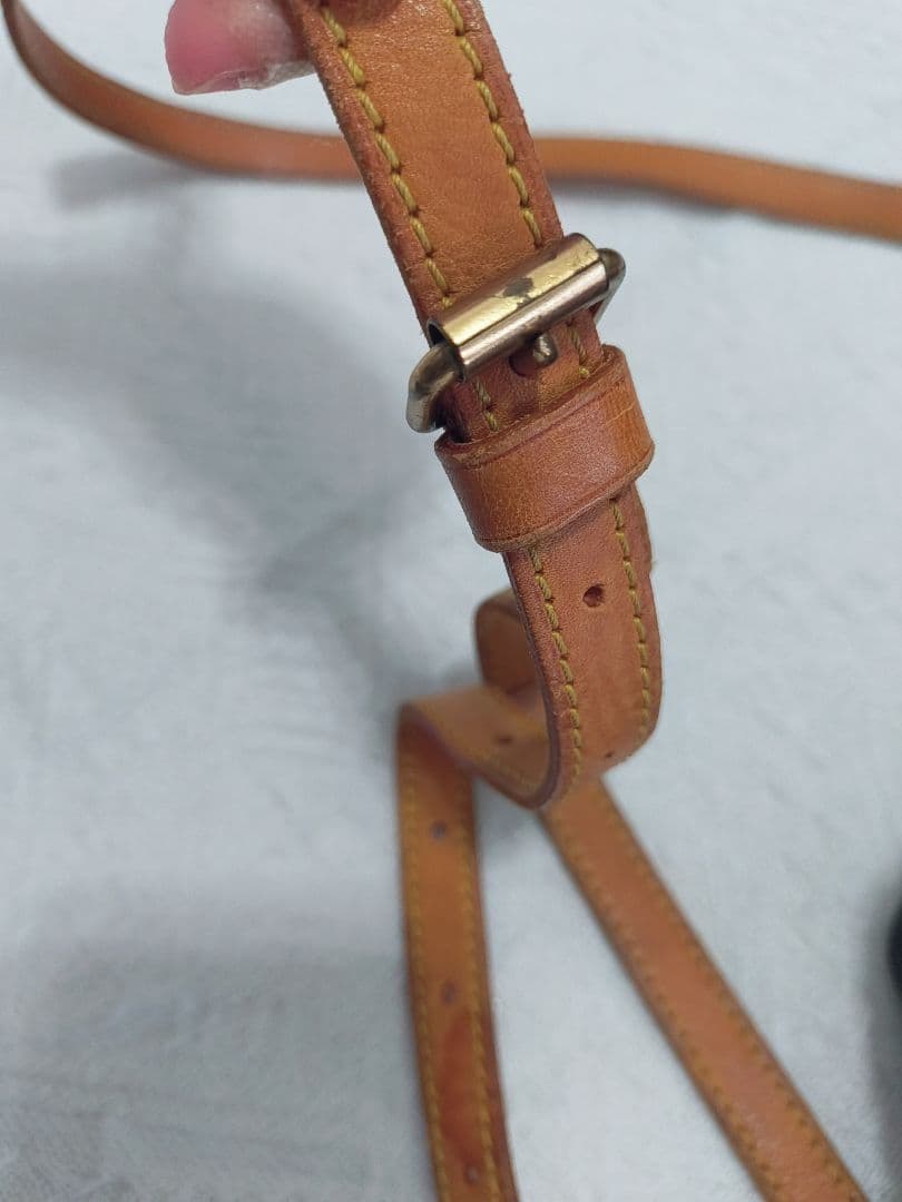 LOUIS VUITTON ショルダーバッグ