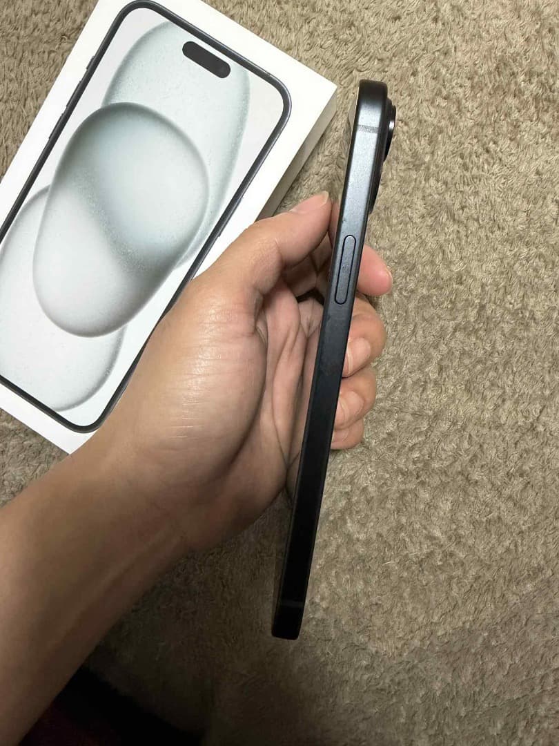 F*i様 Iphone 15 plus 128