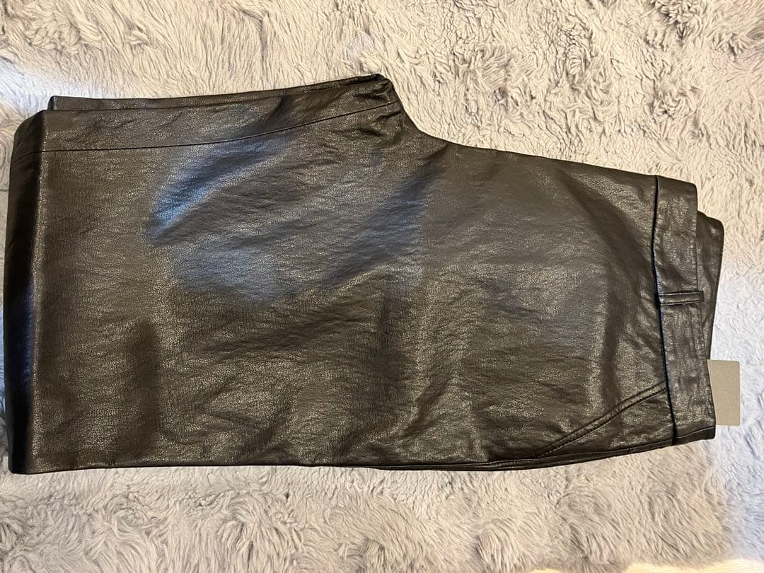 オクスン　フェイクレザーパンツ　サイズ3