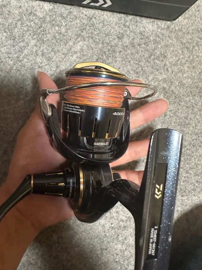 リール DAIWA 23SALTIGA 4000-H