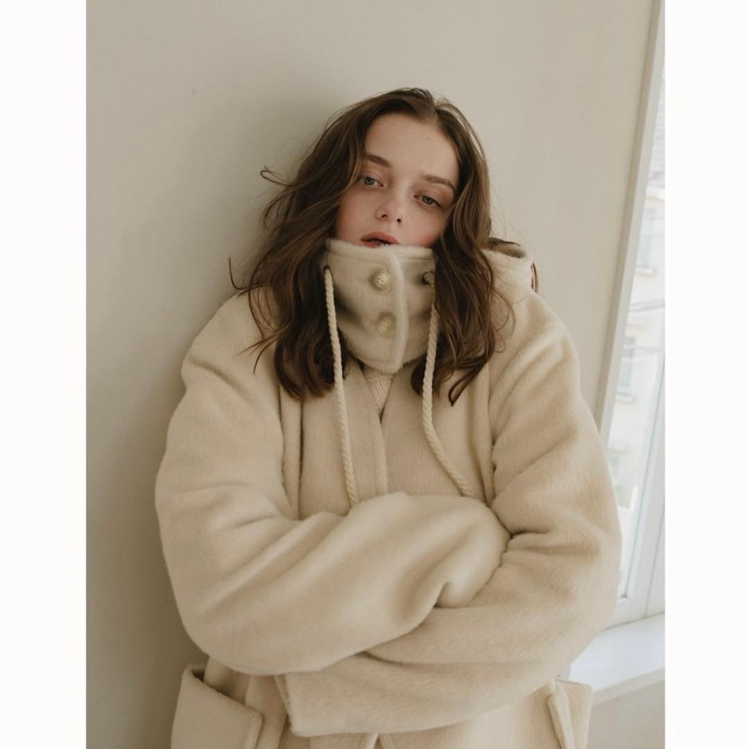 新品タグ付き pinue フード付きノーカラーコート IVORY アイボリー