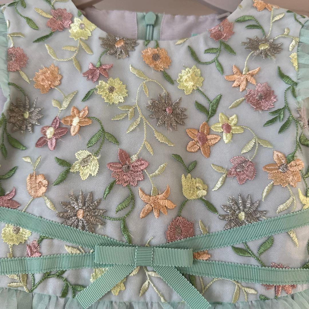 トッカ　キッズドレス　セレモニードレス　花柄刺繍