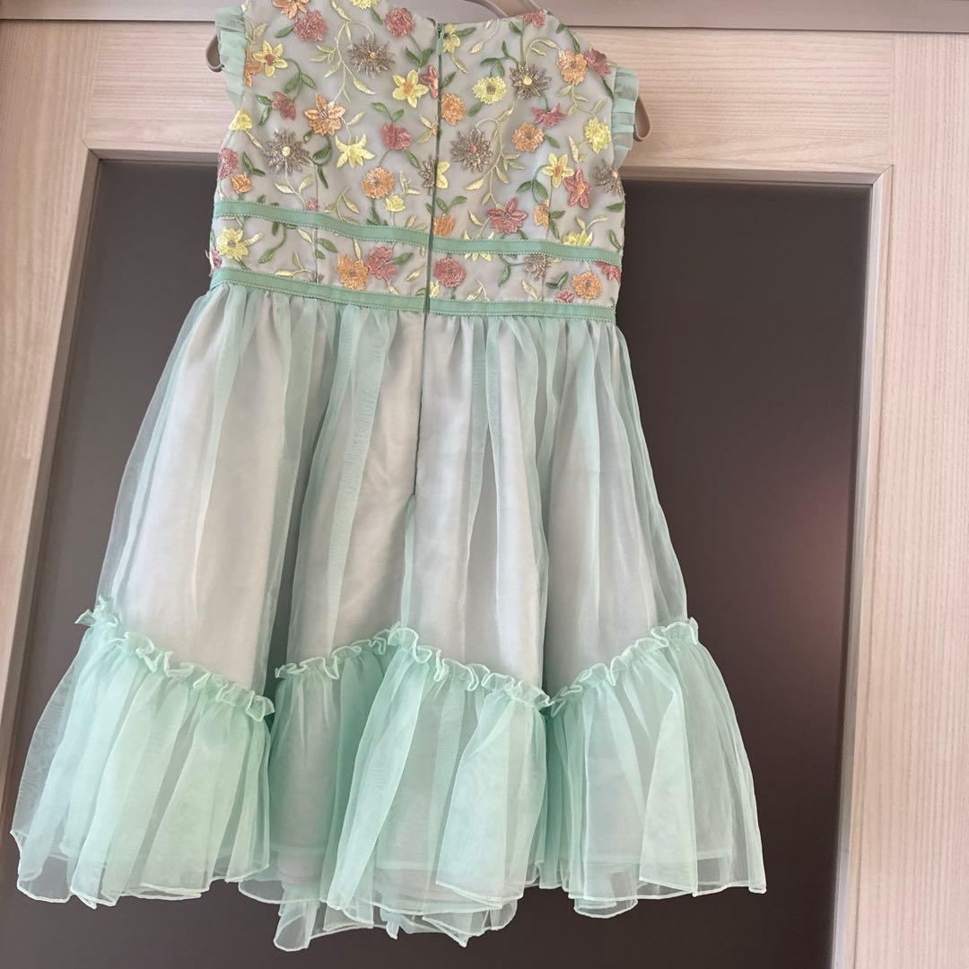 トッカ　キッズドレス　セレモニードレス　花柄刺繍