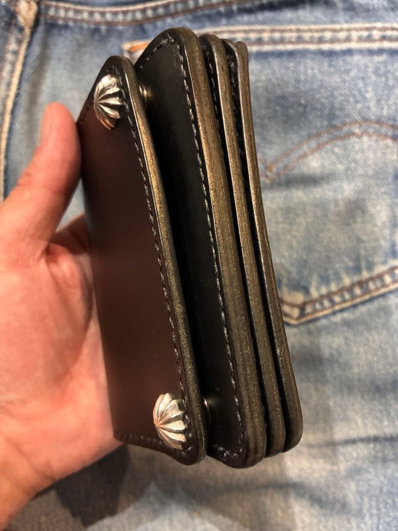 トラッカーウォレット　ショートサイズ　シルバー925アポロコンチョ　シボ革