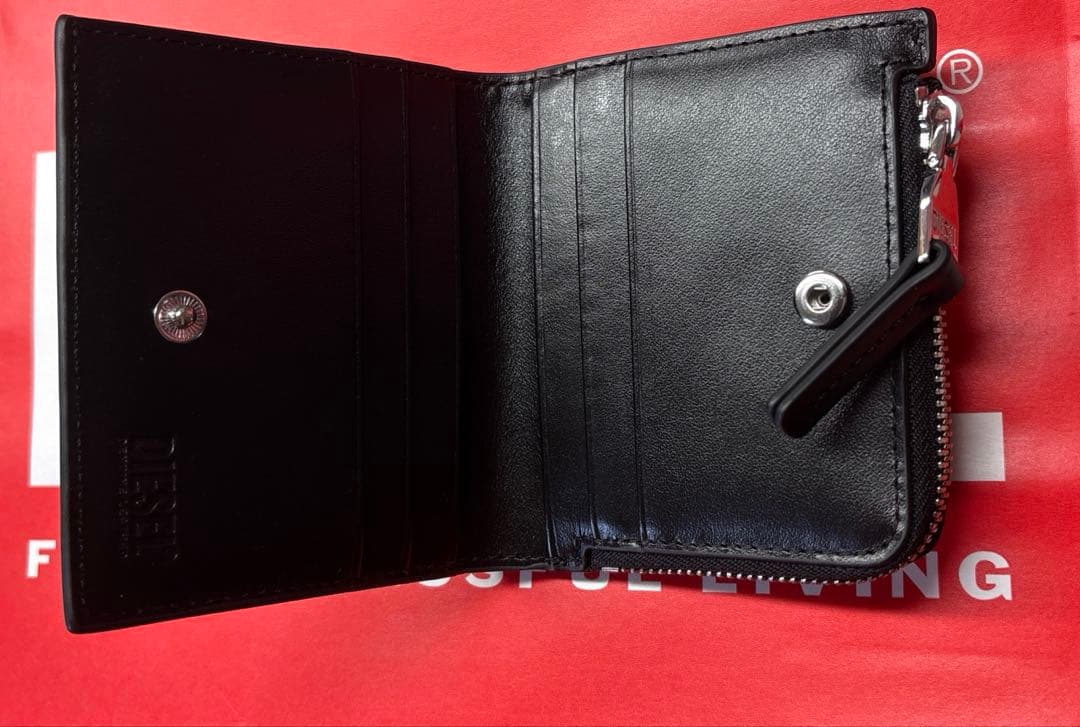 diesel 二つ折り財布 黒