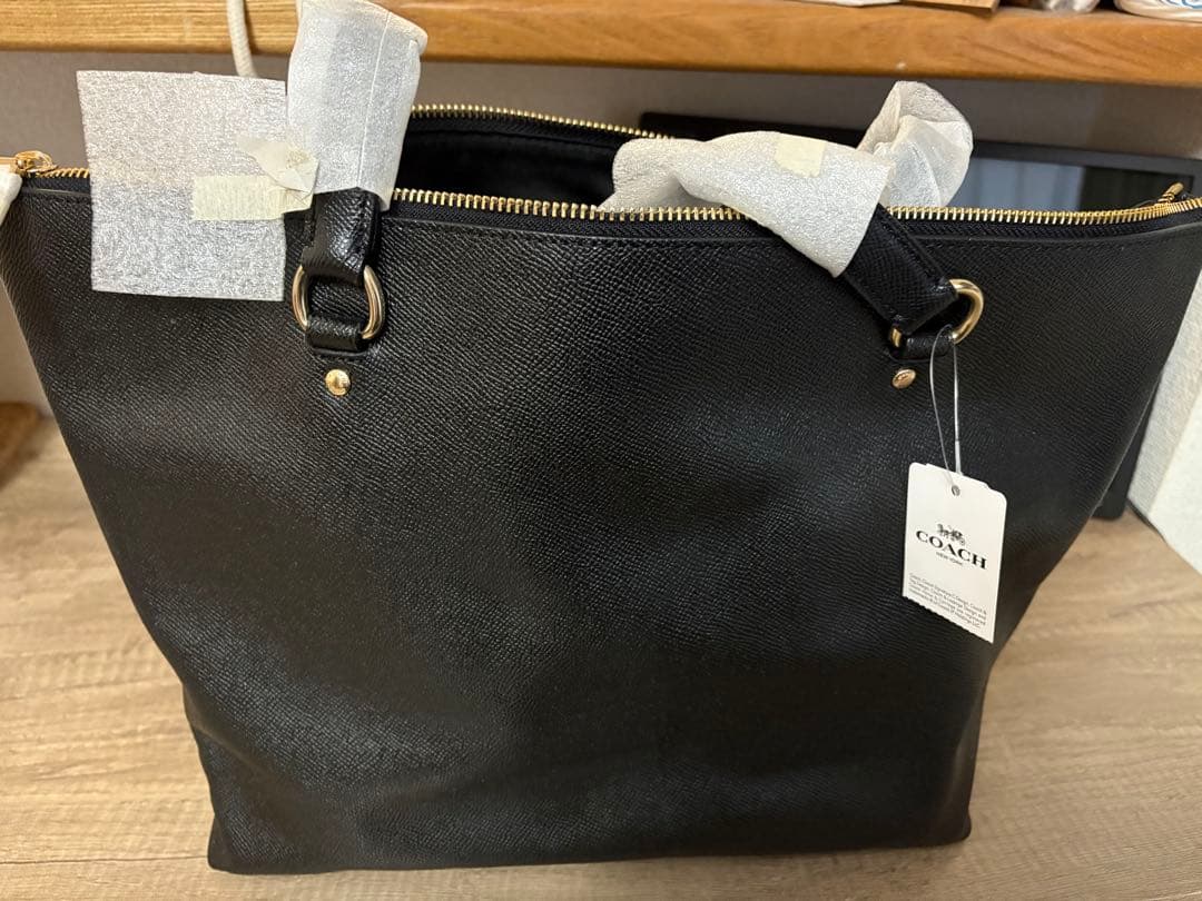 シルバーアッシュ　新品✨COACHトートバッグA4収納可能✨