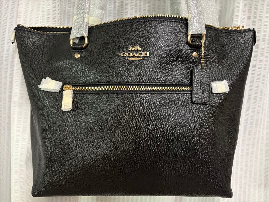 シルバーアッシュ　新品✨COACHトートバッグA4収納可能✨