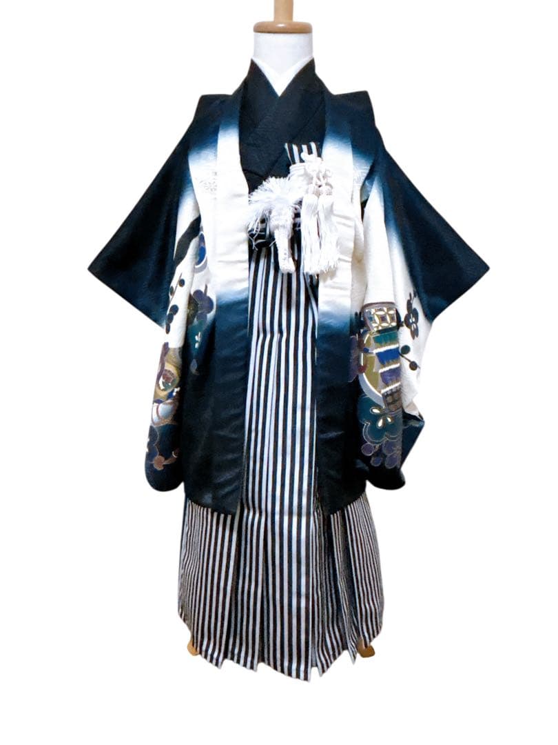 王道!!黒系縦縞袴♡七五三　5歳　男の子　フルセット　一式　兜