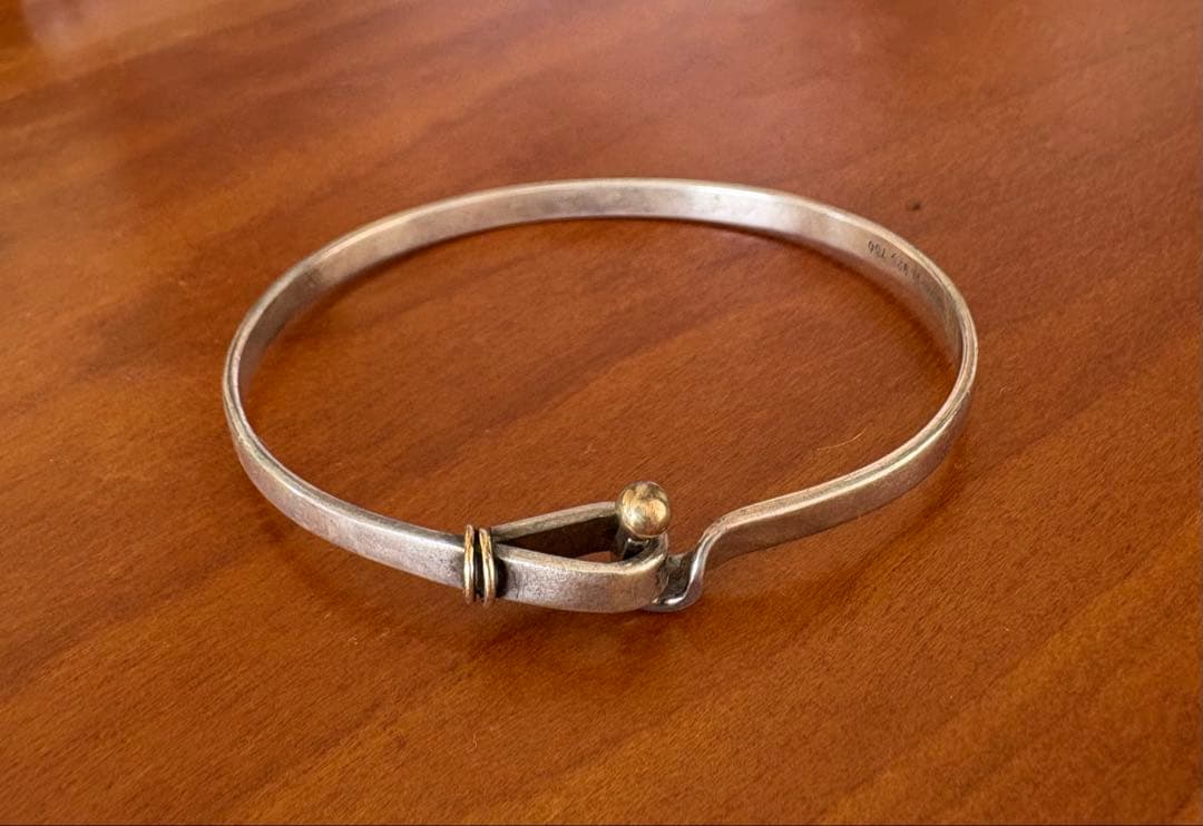 ティファニー　フックアンドアイ　バングル