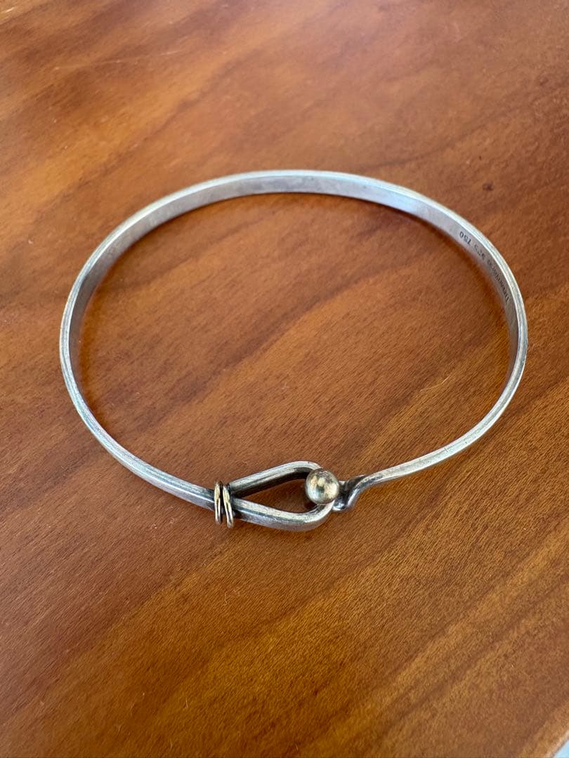 ティファニー　フックアンドアイ　バングル