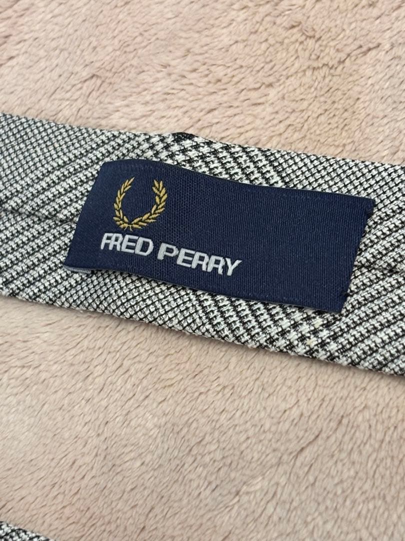 【新品未使用・タグ付き】フレッドペリー　ネクタイ グレー　チェック