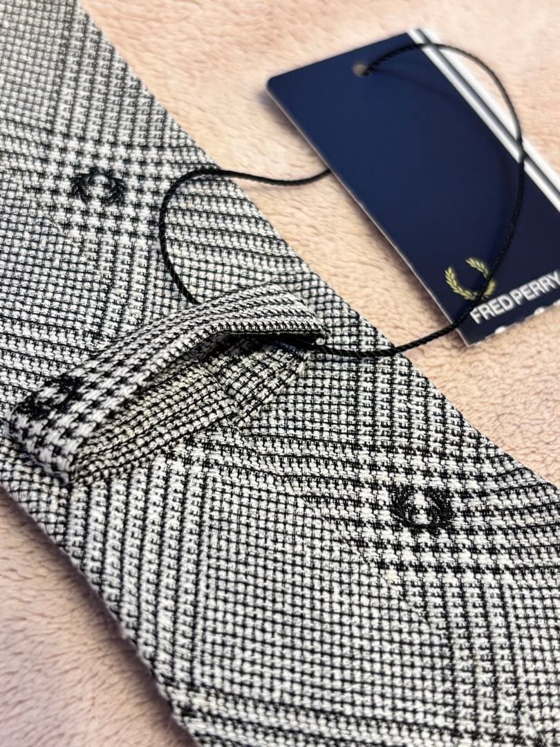 【新品未使用・タグ付き】フレッドペリー　ネクタイ グレー　チェック