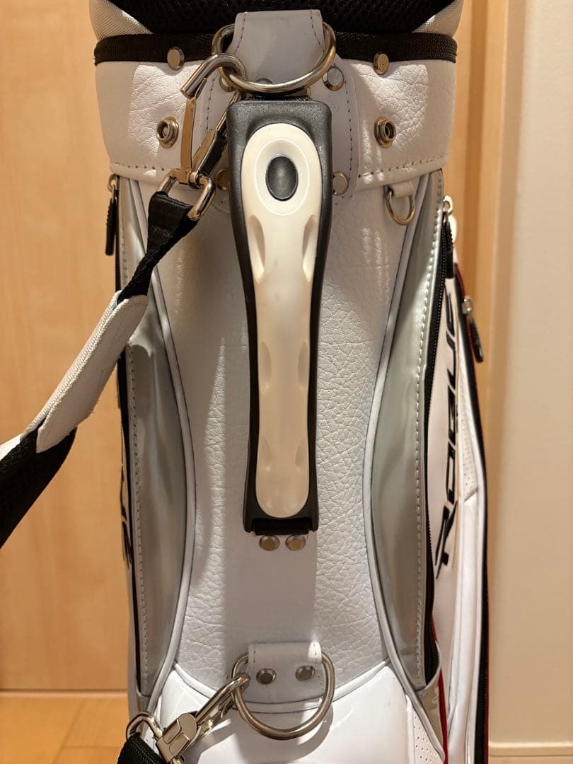 Callaway Rogue キャディバッグ ホワイト