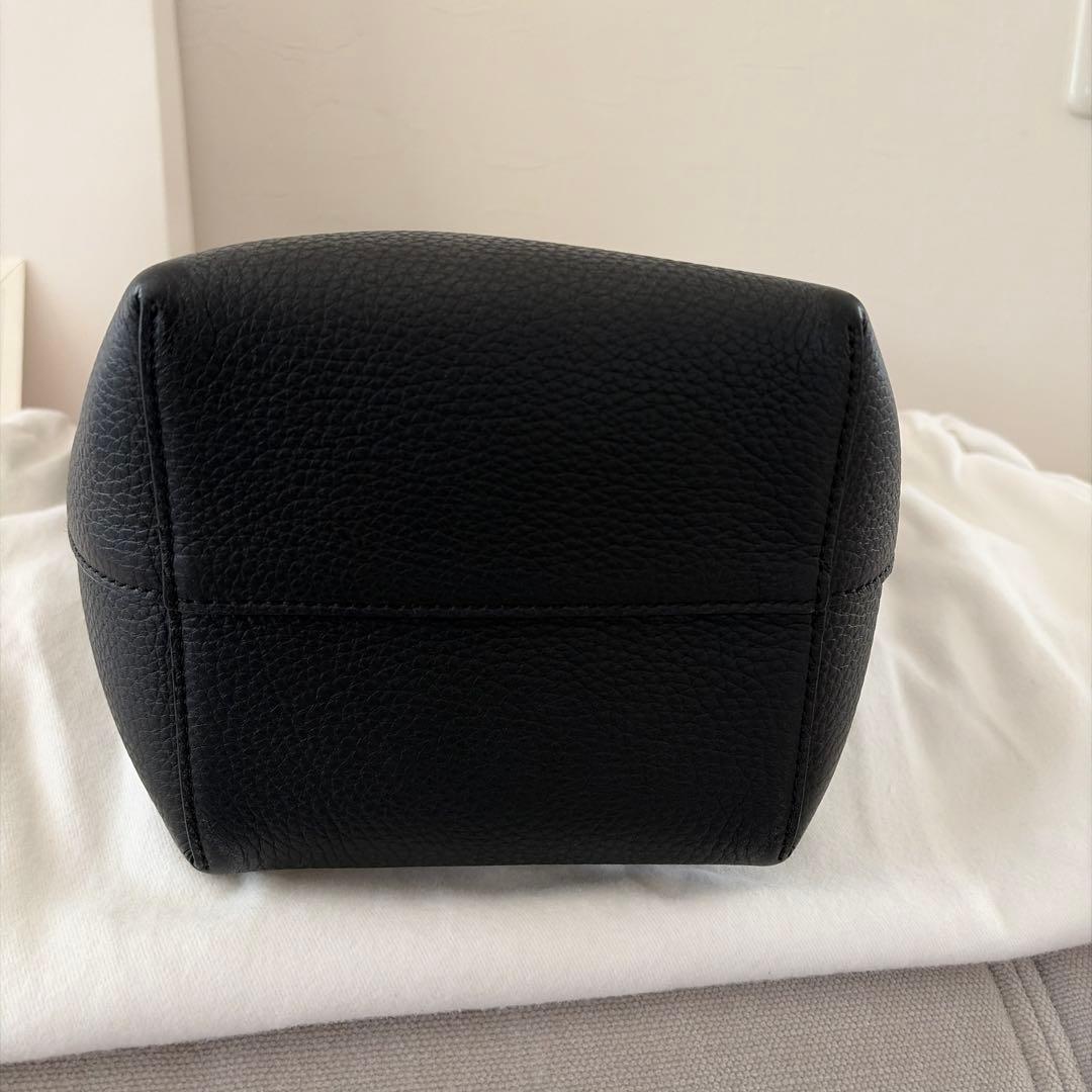 THE ROW ザロウ パークトート スモール 新刻印 型押しロゴ ブラック