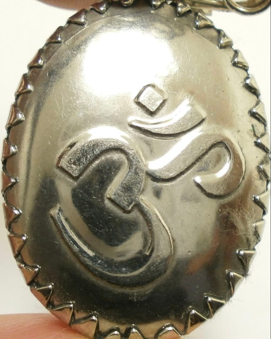 シヴァ神 オーム ペンダント アルダナリシュワラ ＜シヴァ神と藤井風＞