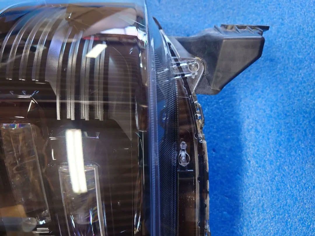 ホンダnboxヘッドライト