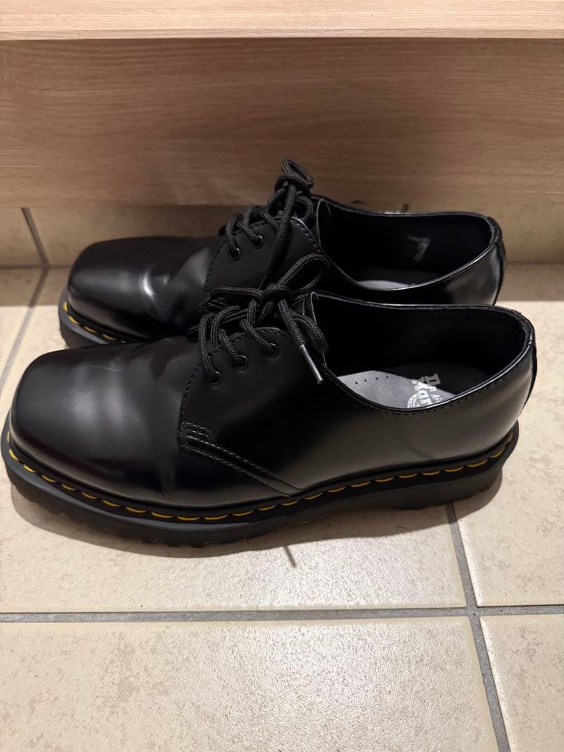 y*9様 Dr.Martens スクエア 3ホール 1461 黒　UK9