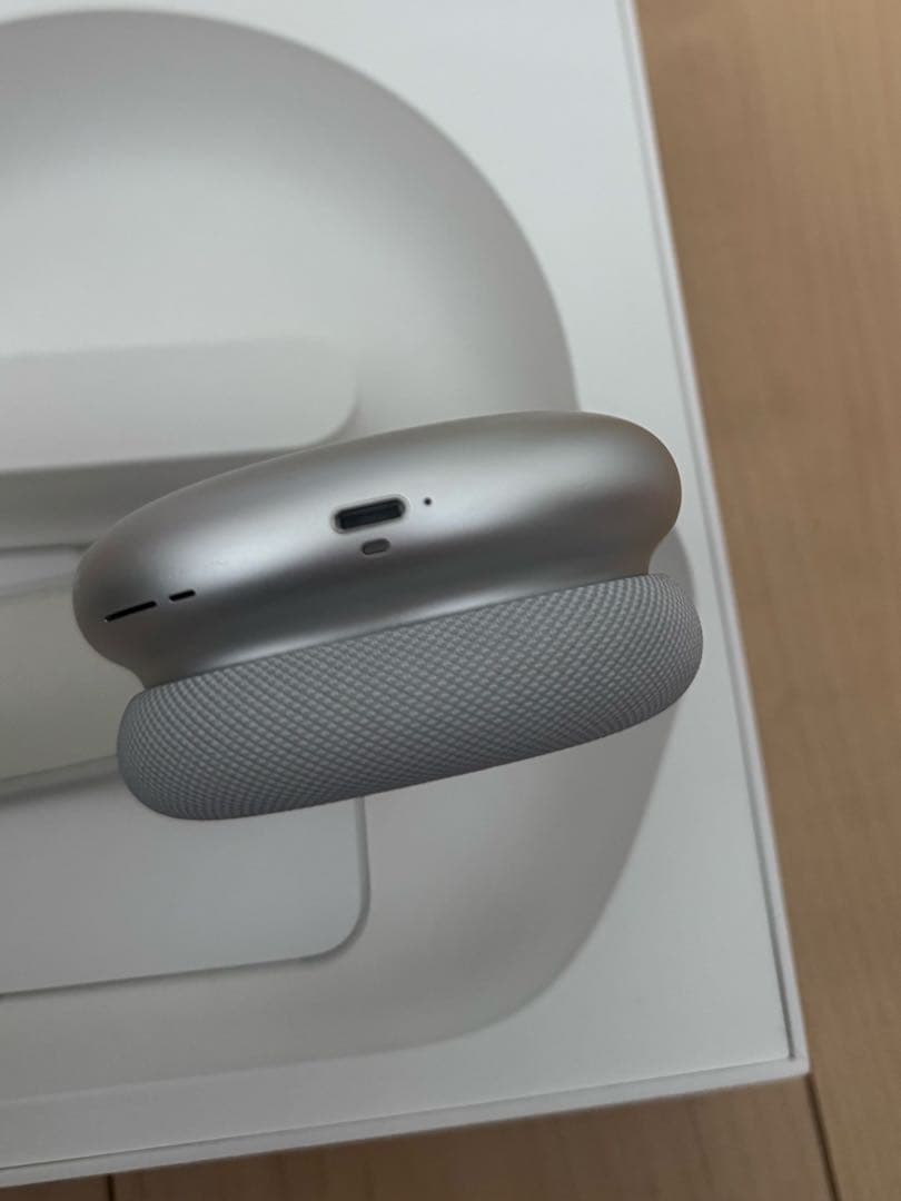 ヘッドホン Apple AirPods Max