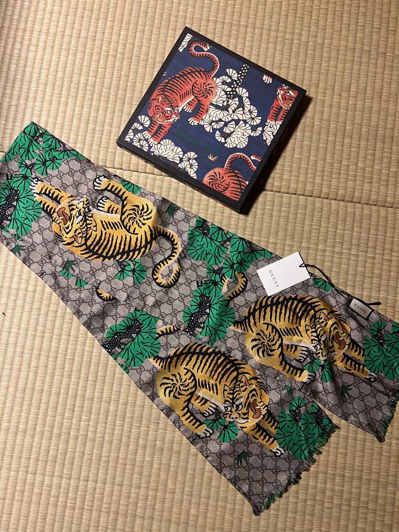 新品未使用GUCCI ストール　スカーフ　マフラー　夏　超希少　箱付き　虎