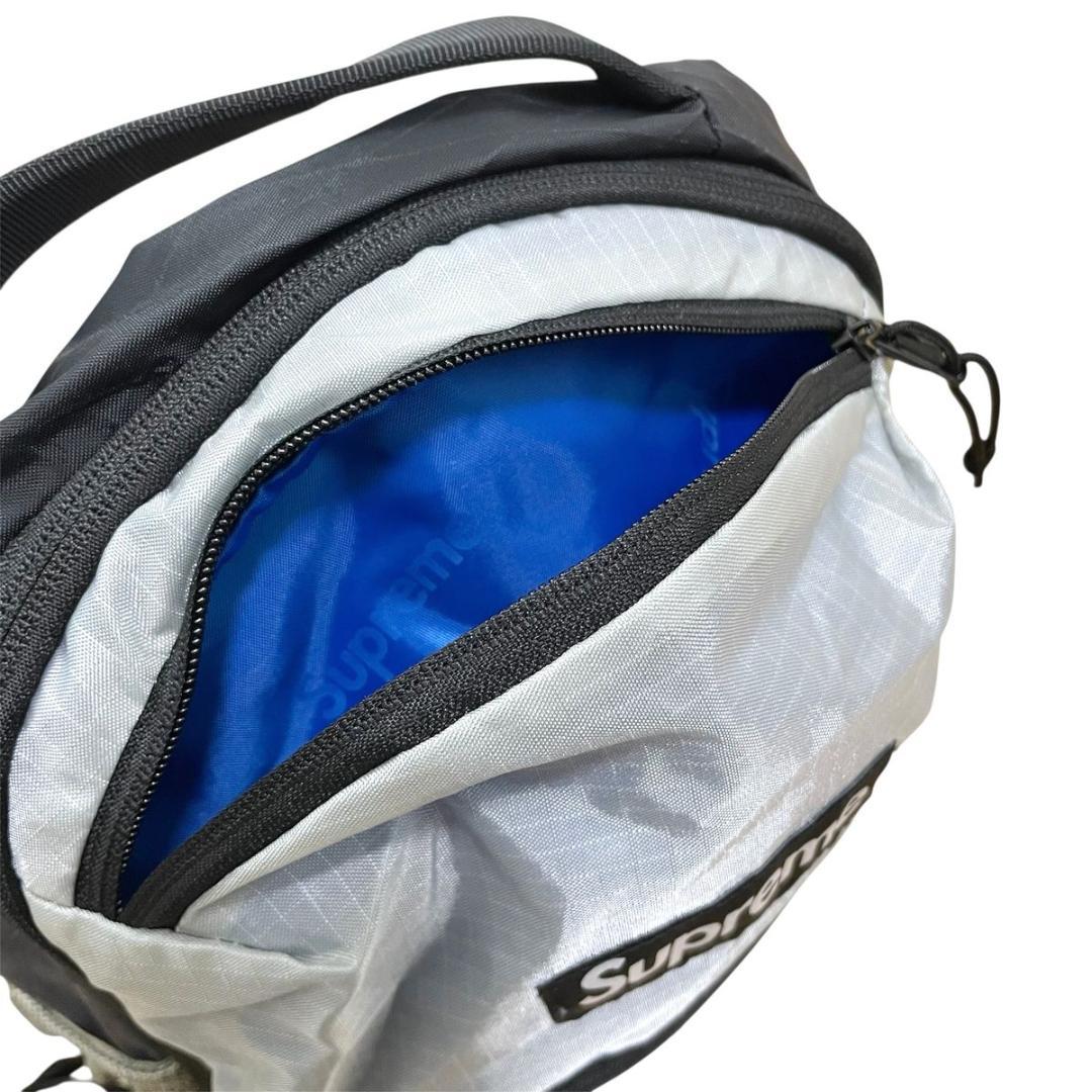 シュプリーム バックパック リュックサック 3D ロゴ 青 ブルー 黒 ブラック