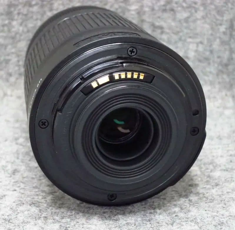 Canon EF-S55-250mm F4-5.6 IS II　フード付き