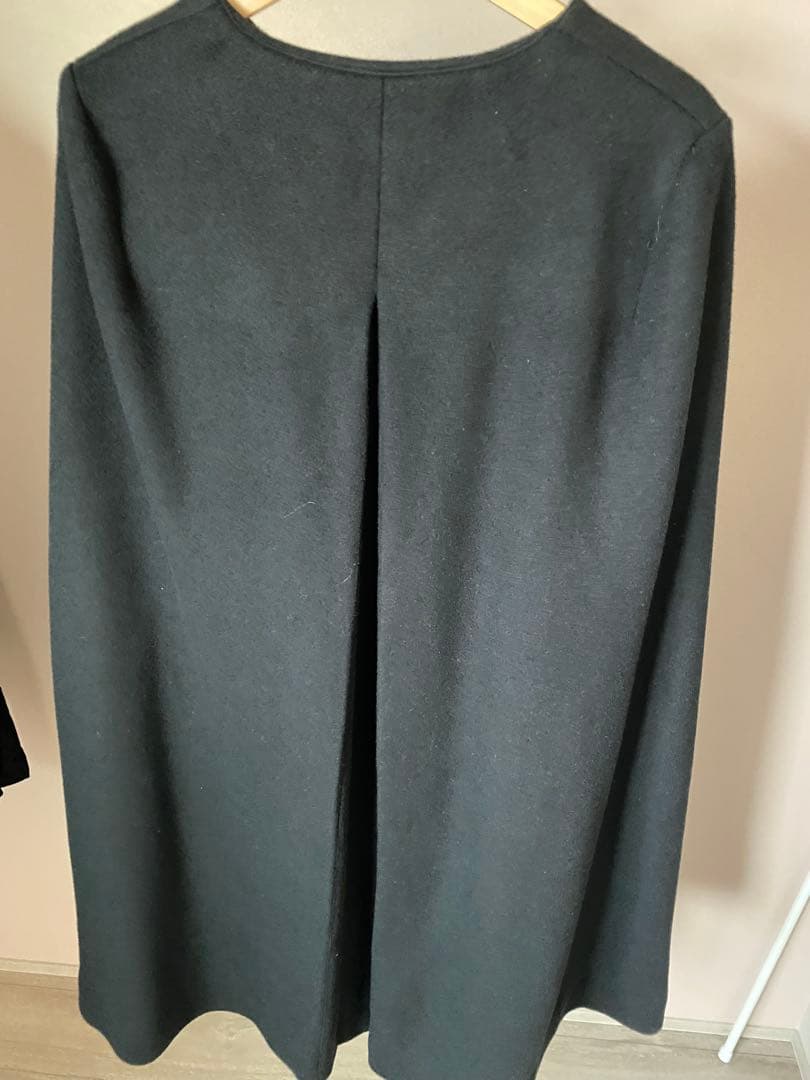 ellie ケープコート　ブラック