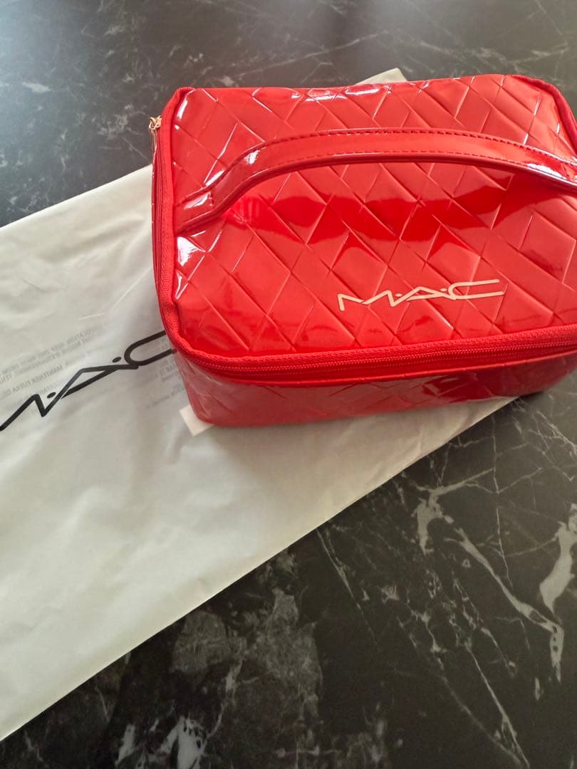 MAC 今季限定 マクニフィセント アイシャドウパレット 6色