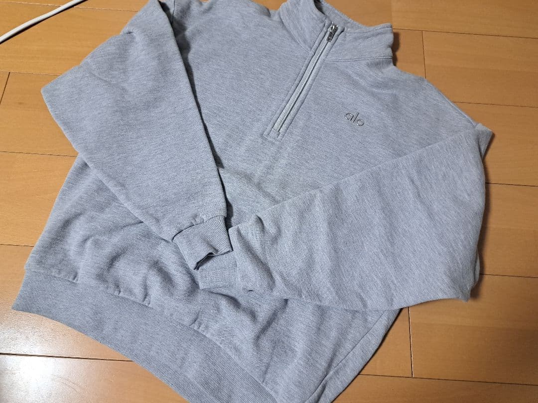 alo yoga　ハーフ　ジップ　スウェット