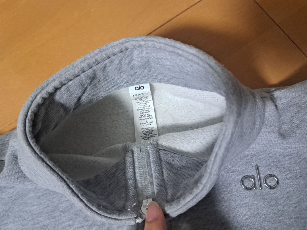alo yoga　ハーフ　ジップ　スウェット