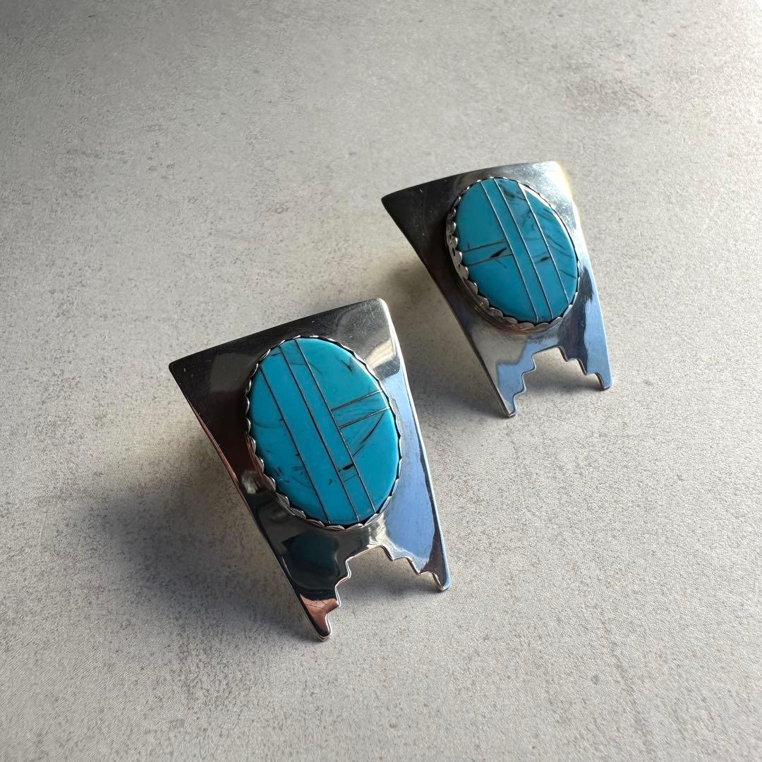 ヴィンテージ！Silver Inlaid Howlite Studs ピアス