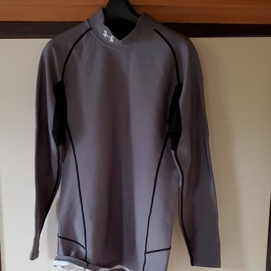 アンダーアーマー アンダーシャツ 長袖