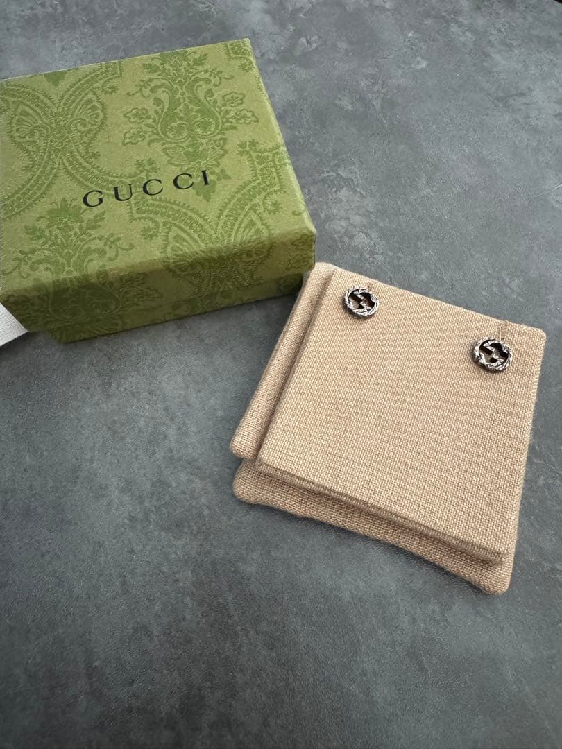 GUCCI G ピアス両耳 箱.領収書.ショッパー付き