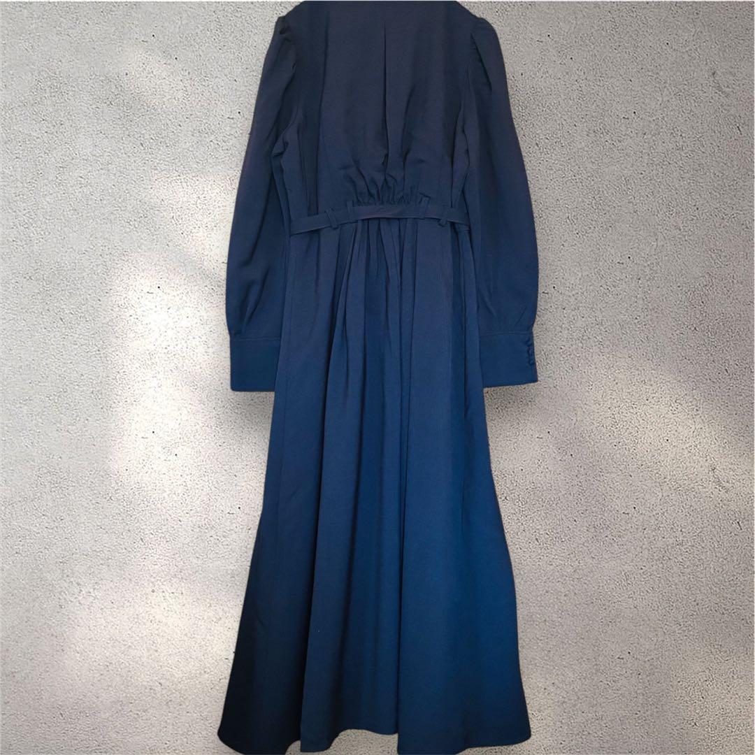 完売Swingle バイカラー衿パイピングタックフレアシャツワンピース ネイビー