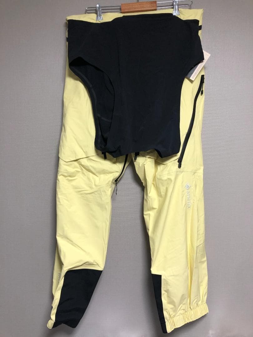 未使用 バートン メンズ AK ゴアテックス KLS ビブ パンツ S イエロー