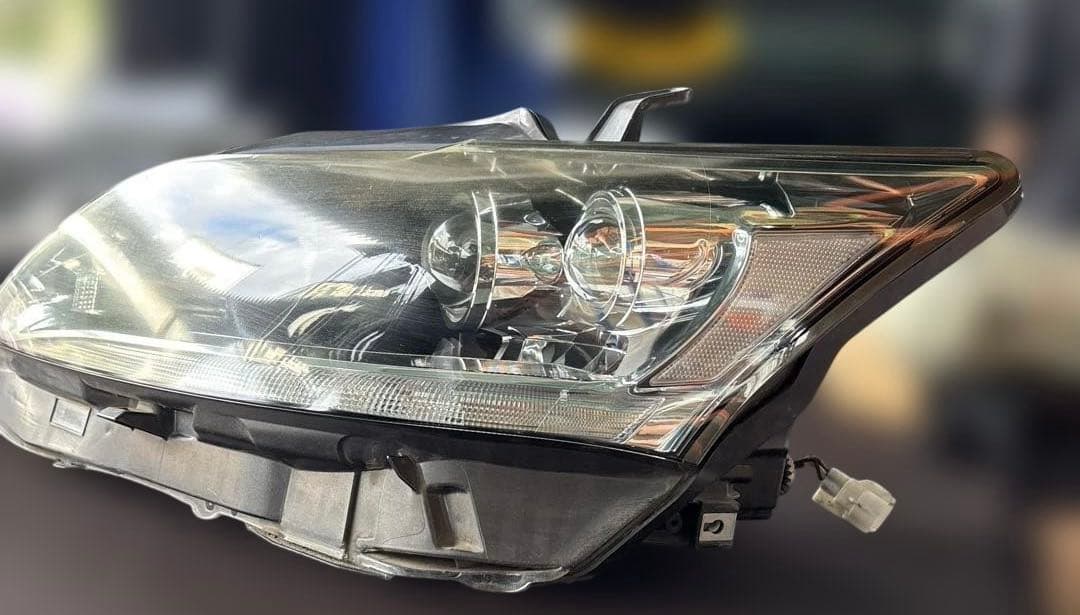 #1827 LEXUS CT ヘッドライト