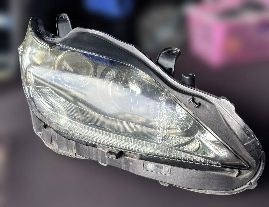 #1827 LEXUS CT ヘッドライト