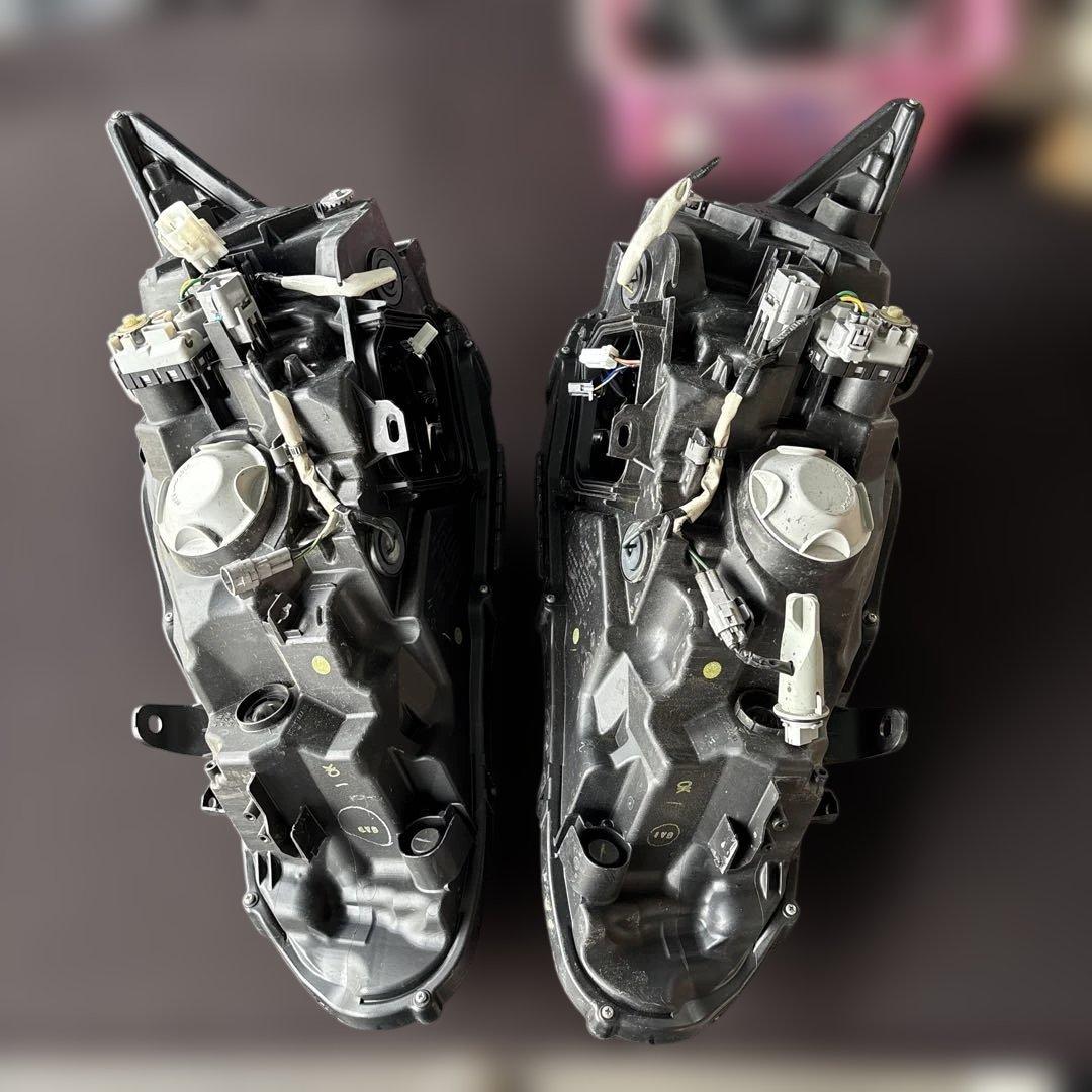 #1827 LEXUS CT ヘッドライト