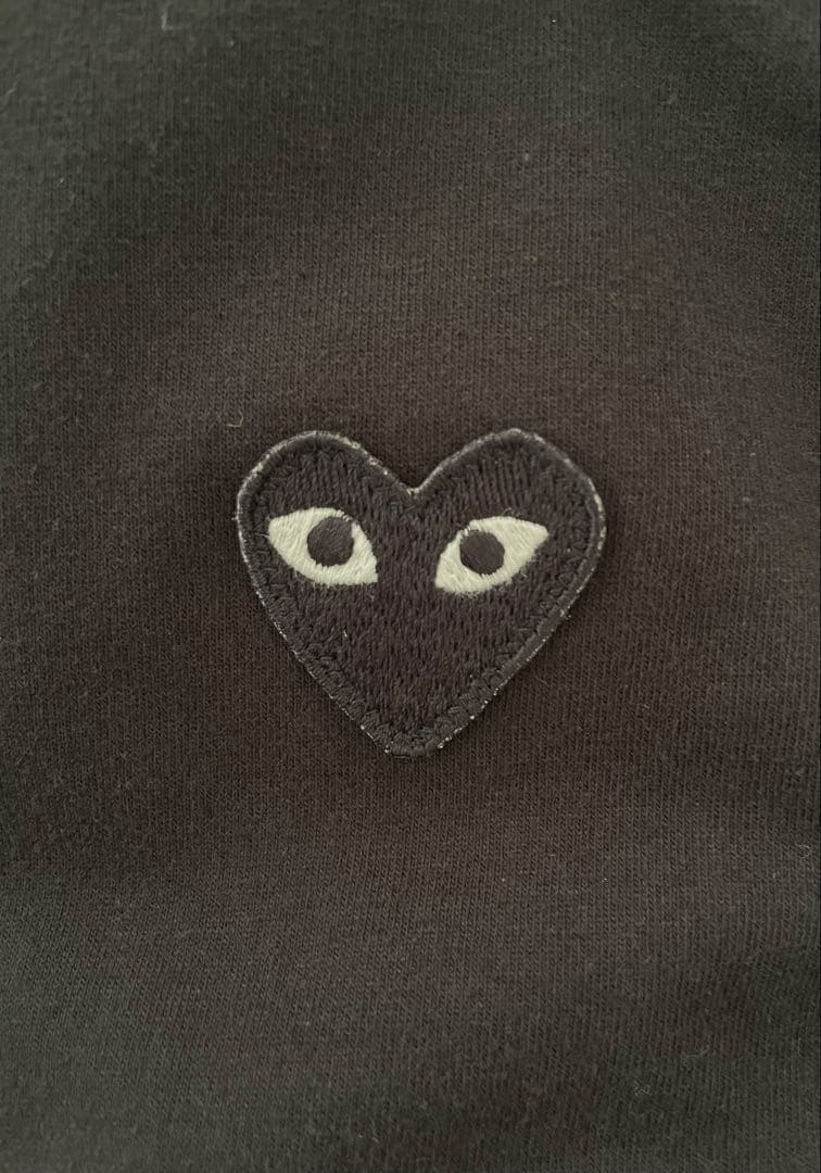 プレイ コムデギャルソン 黒ハート 長袖Tシャツ S
