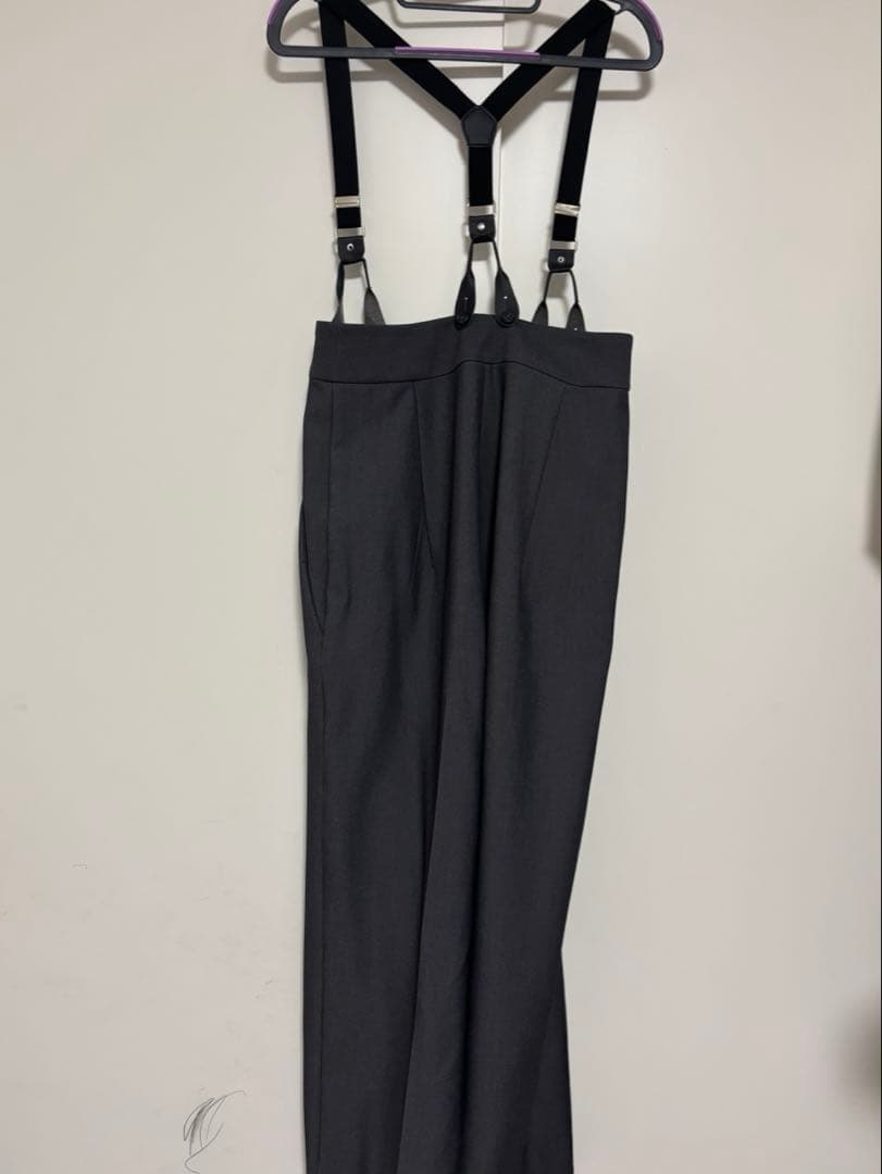 AKTE グレー サスペンダー付き パンツ　サイズ1