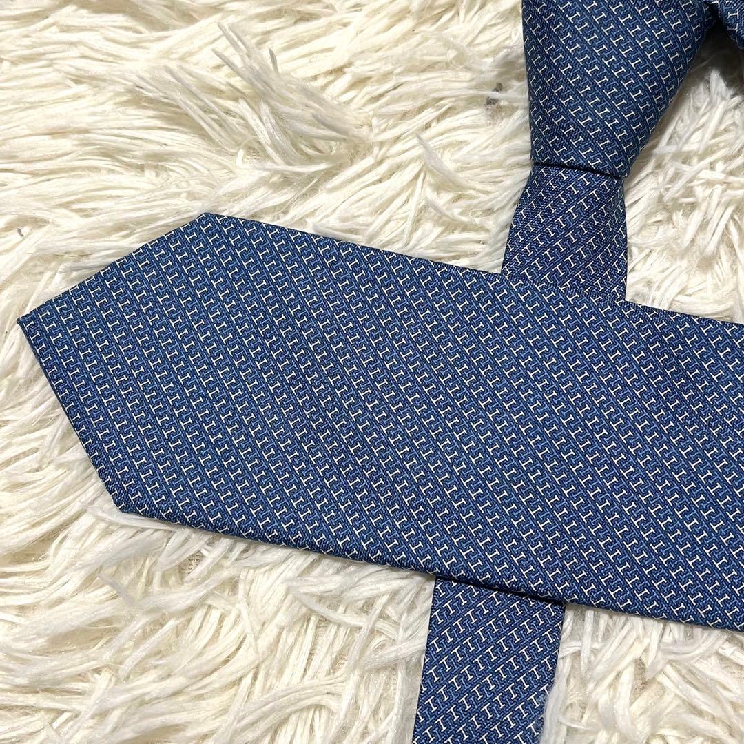 【未使用に近い】エルメス ネクタイ Hロゴ 総柄 シルク ブルー