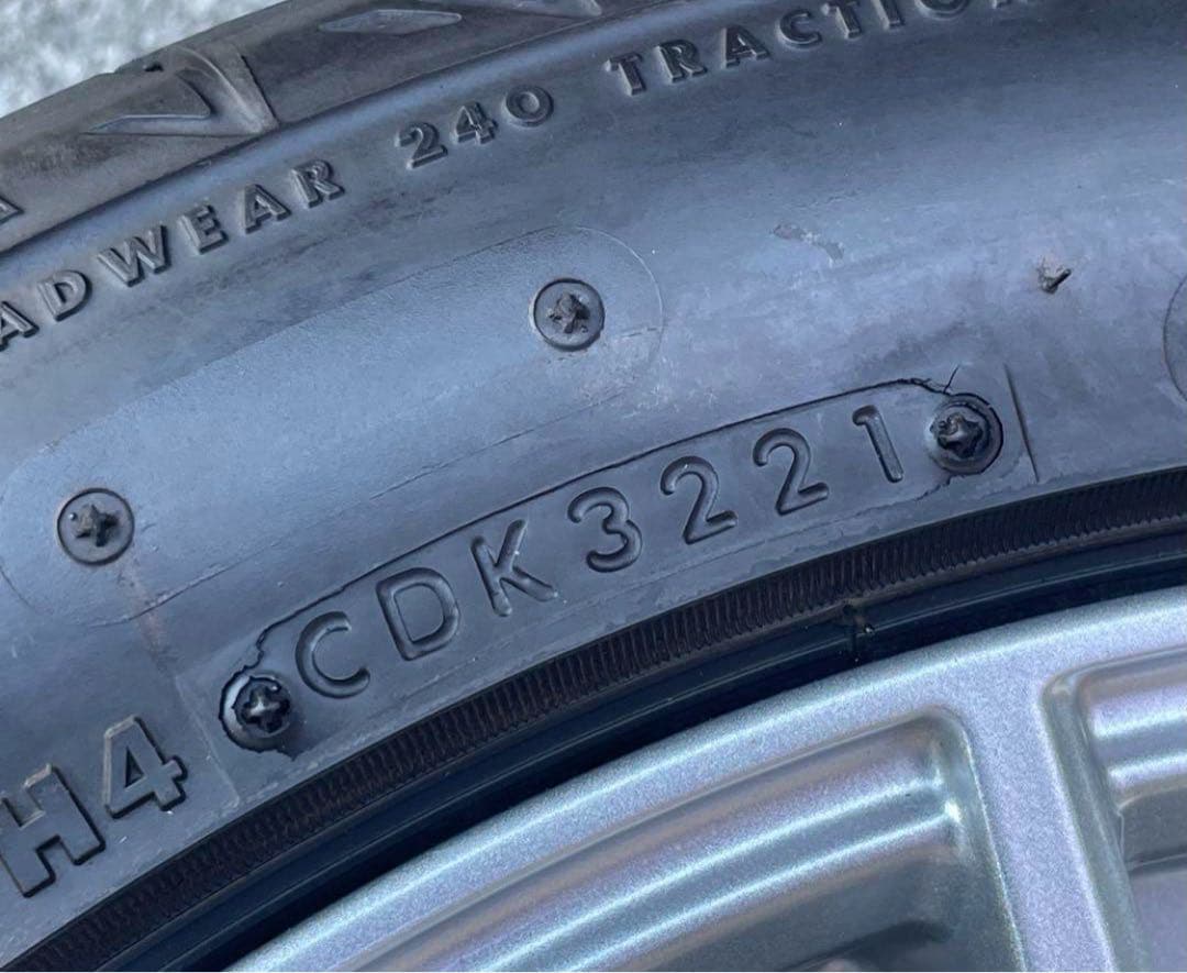 Y*i様 ブリヂストン POTENZA SW010 17インチ ４本セット