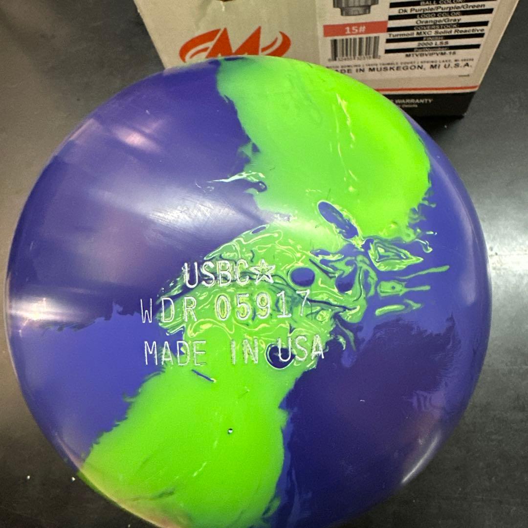 Venom ExJ ボウリングボール　15ポンド