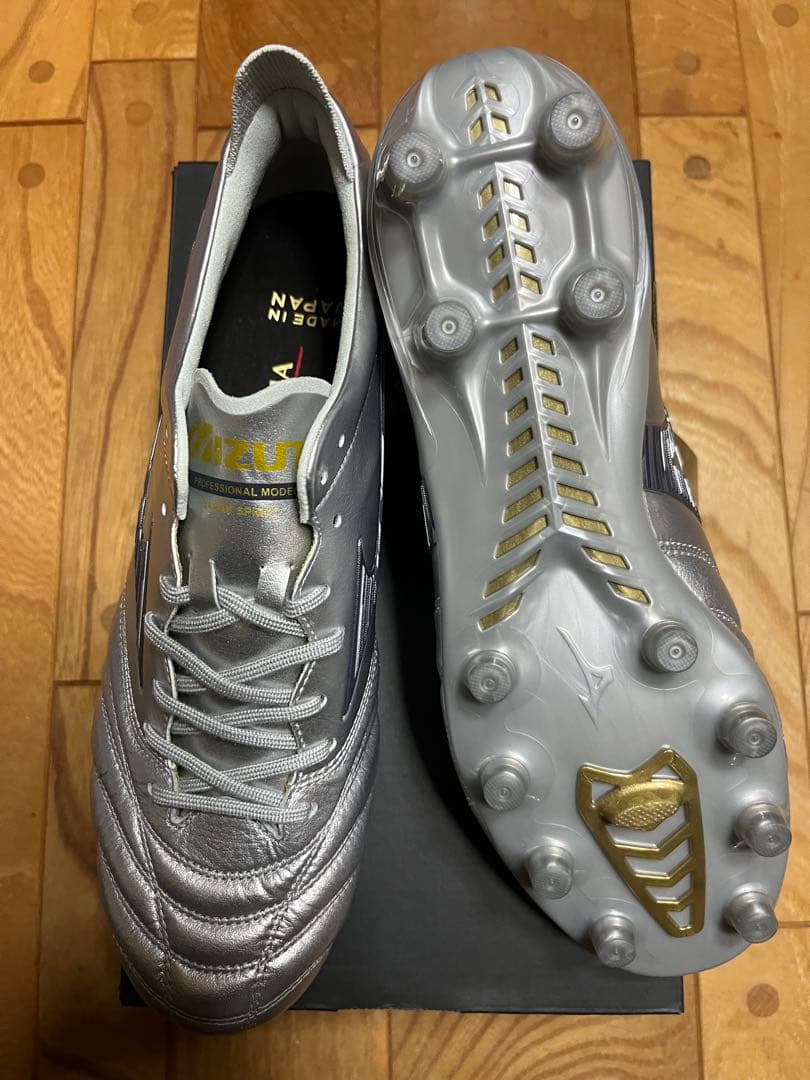 新品　激レア　超限定カラー　ミズノ　モレリア ネオ4 JAPAN 26cm