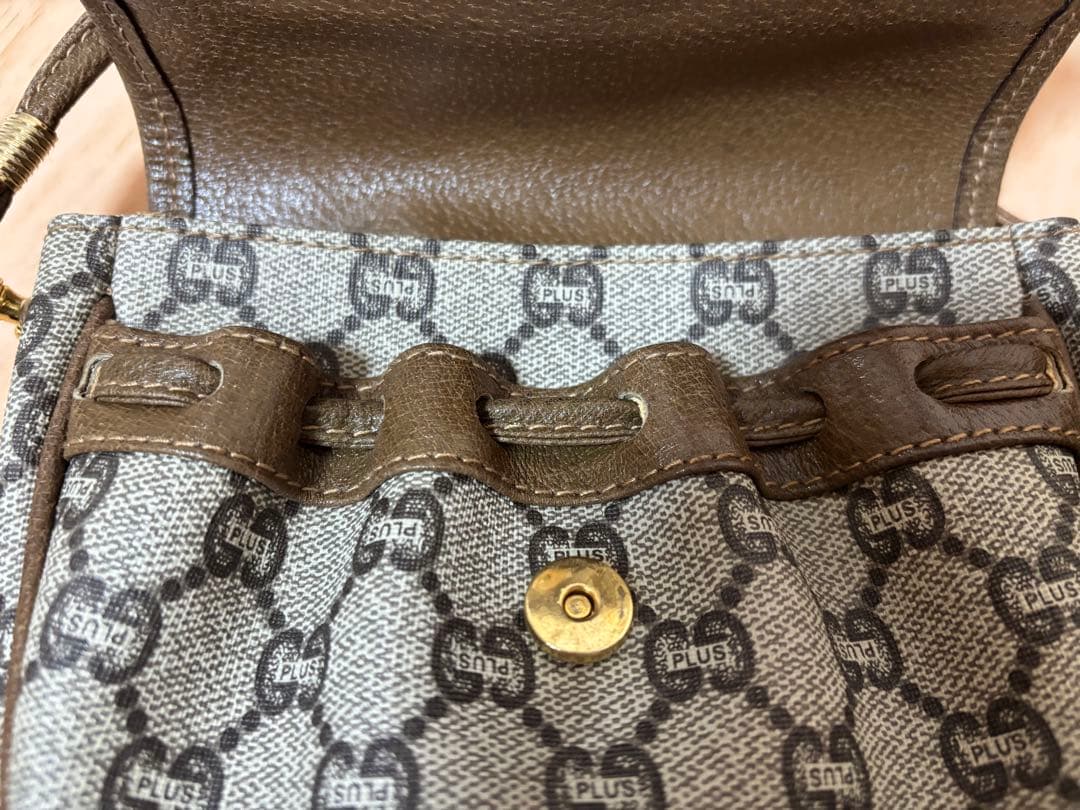 GUCCI PLUSグッチ プラス ショルダーバッグ ポシェット　希少