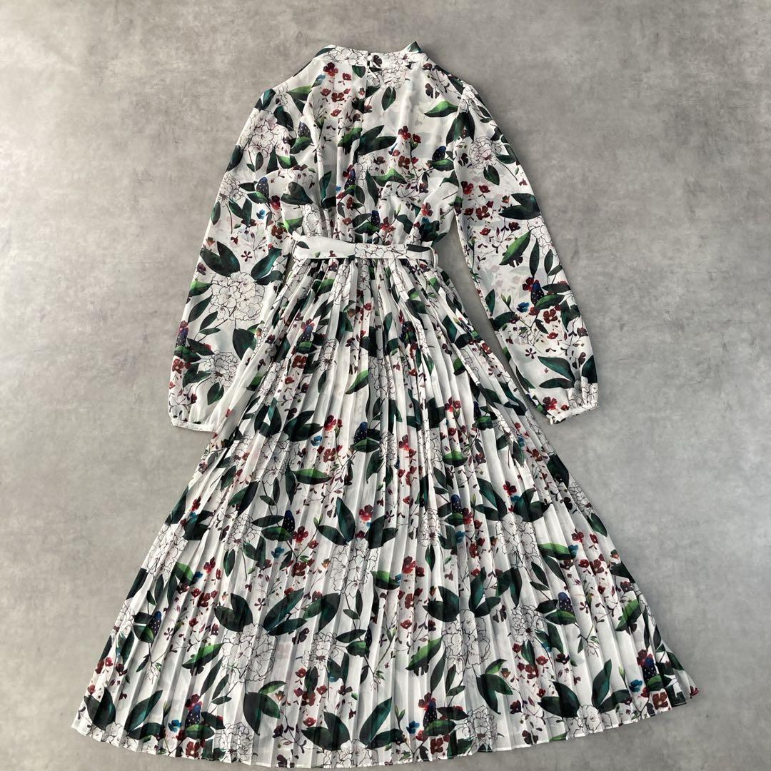 美品Sov. フラワープリント　ワンピース　Aライン　プリーツ　ワンピース