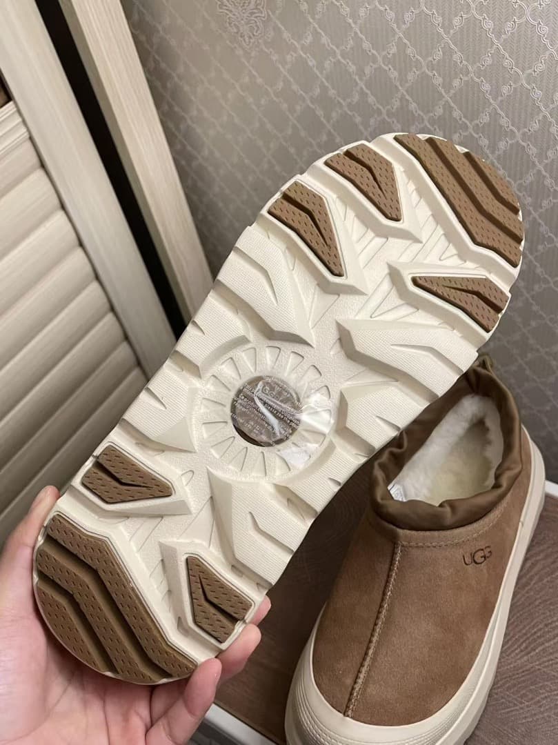 アグ タスマン ウェザー ハイブリッド チェスナット 白キャップサイズ38